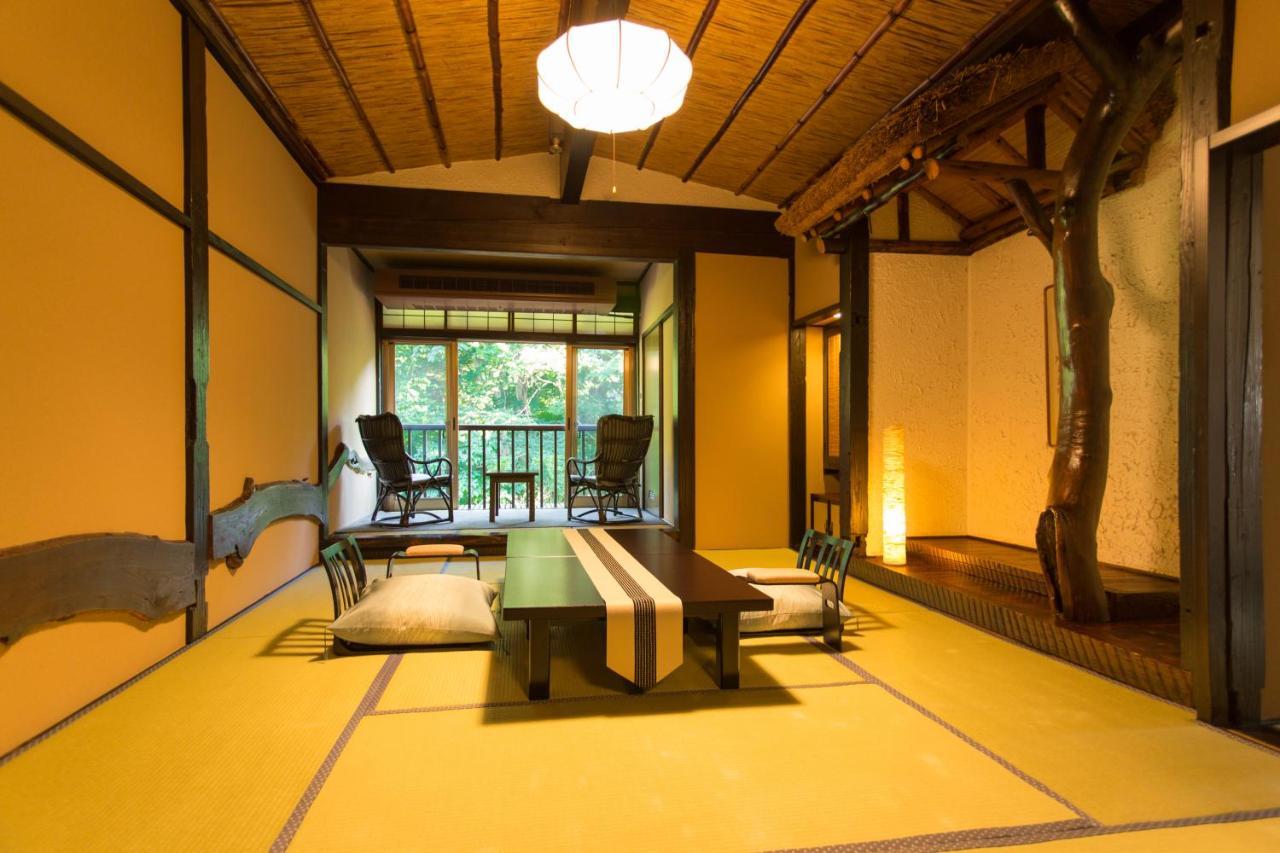 Hotel Honke Bankyu Nikko Esterno foto