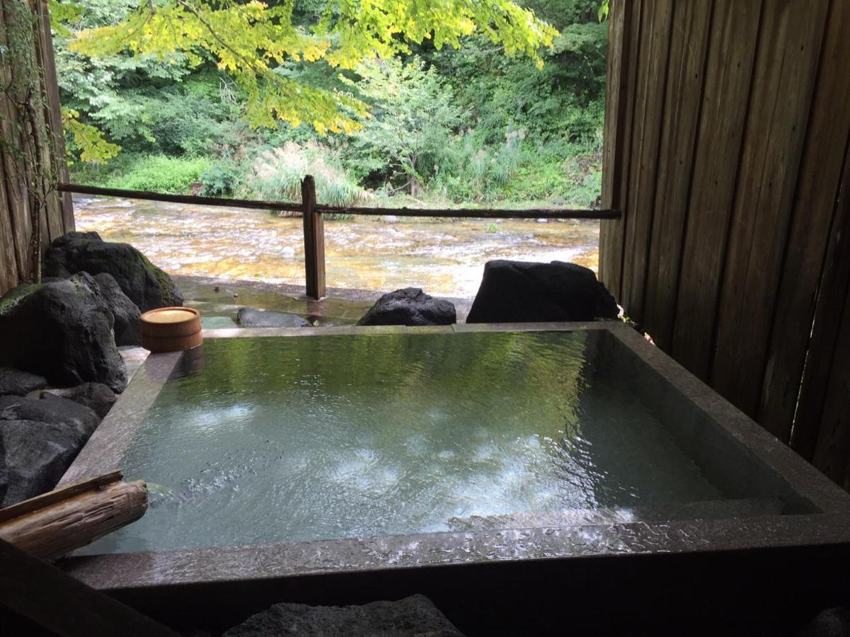 Hotel Honke Bankyu Nikko Esterno foto
